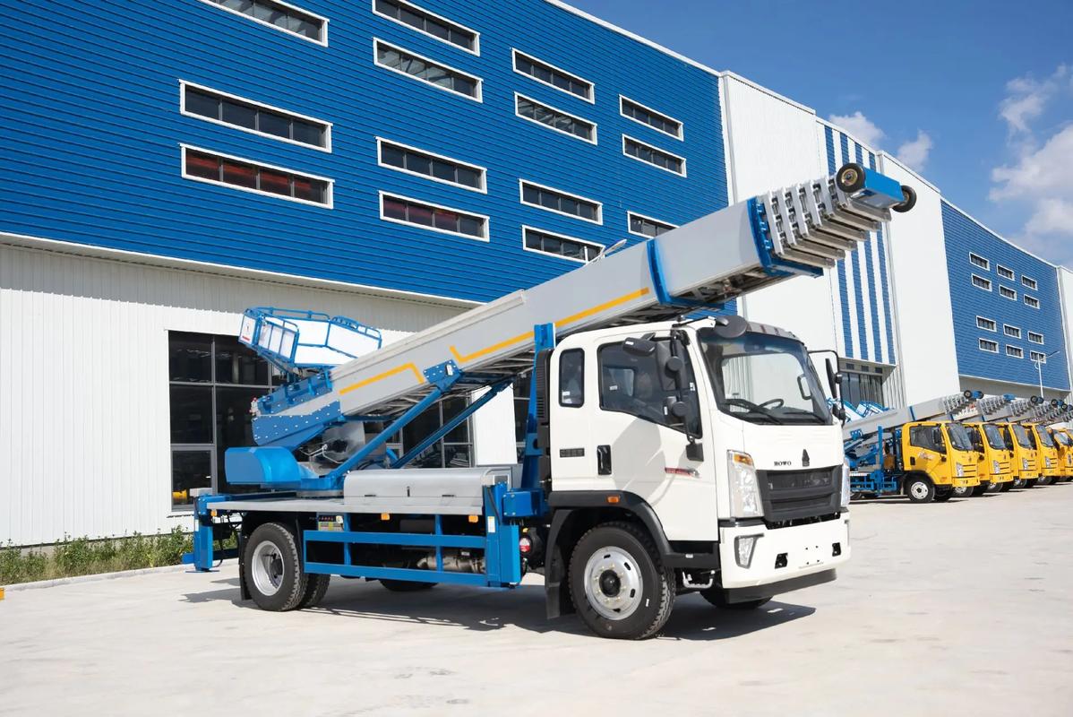 歙县出租云梯车高空作业车 建筑垃圾搬运